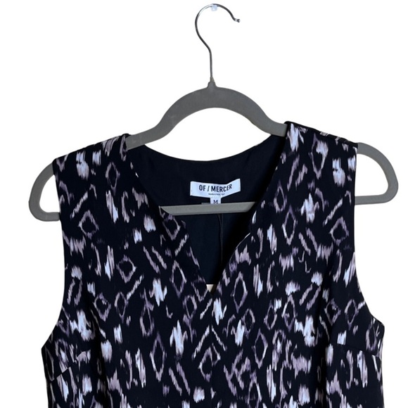 Of Mercer Sleeveless Blouse Black Abstract Ikat Print V-Neck Tank | Size L NWT - Picture 4 of 13